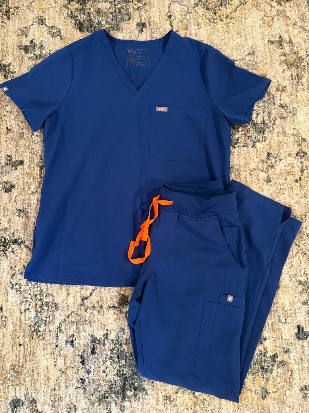 Figs Scrub Set Women's Catarina M Top FW1000-Yola Small Pants TW2000R Alps Blue